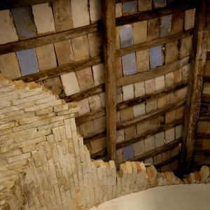 lavoro di restauro tetto con mattoni del General Contractor Domus di Teramo in Abruzzo
